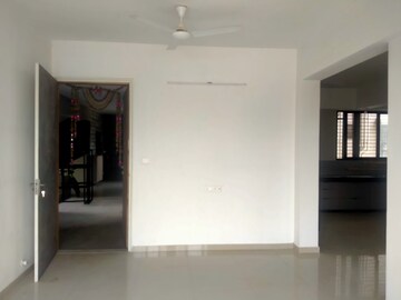 Room in 3 BHK Apartment at Althan – for Rent