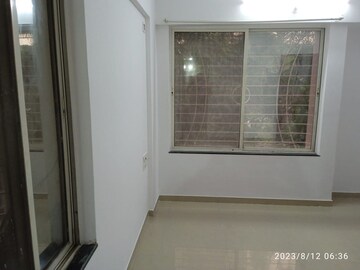 Room in 2 BHK Apartment at GK Dwarka Sai Paramount, Balewadi – for Rent