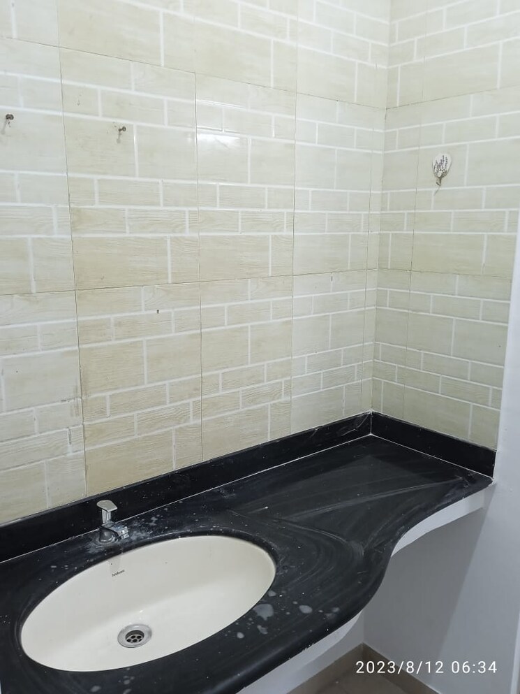 Bathroom, gk-dwarka-sai-paramount 2 Bedroom 990 Sq.Ft. Apartment In Balewadi Pune 8899623