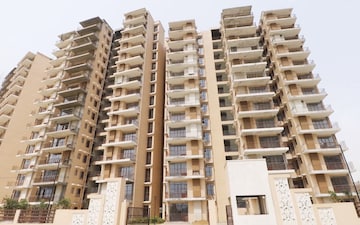 2 BHK Apartment For Sale in Signature Signum 81, Sector 81