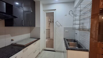 Bathroom in 3 BHK Apartment at Highland Park Chandigarh, Bhabat – for Rent