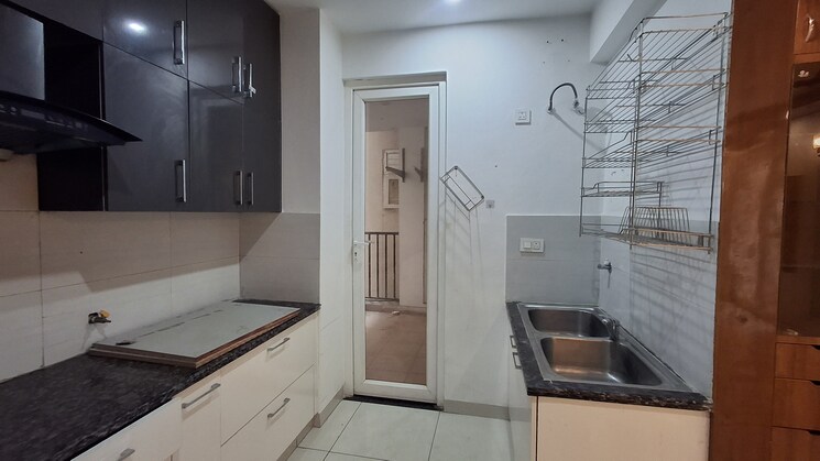 Bathroom, highland-park-chandigarh 3 Bedroom 1580 Sq.Ft. Apartment In Bhabat Zirakpur 8899646