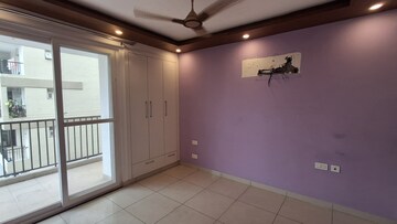 Room in 3 BHK Apartment at Highland Park Chandigarh, Bhabat – for Rent