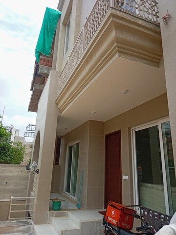Building Lobby in 5 BHK Independent House at Chitrakoot – for Sale