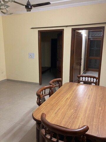 Living Room in 2 BHK Builder Floor at Sector 31 – for Rent