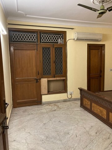 Bedroom in 2 BHK Builder Floor at Sector 31 – for Rent