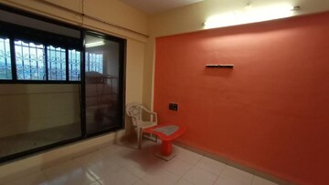 Room in 1.5 BHK Apartment at Bhumiraj Abode, Sanpada – for Rent