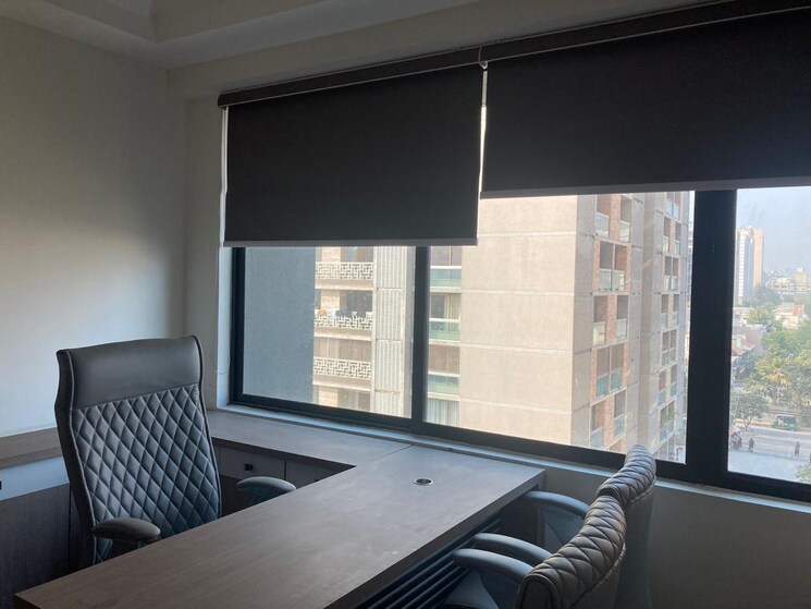 Team Area, goyal-pinnacle-business-park Commercial Office Space 1000 Sq.Ft. In Prahlad Nagar Ahmedabad 8899679