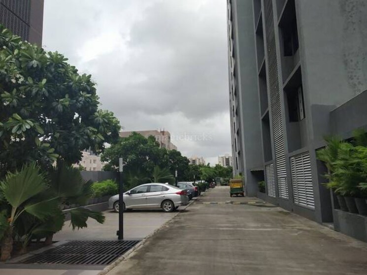 Exterior View, goyal-pinnacle-business-park Commercial Office Space 1000 Sq.Ft. In Prahlad Nagar Ahmedabad 8899679