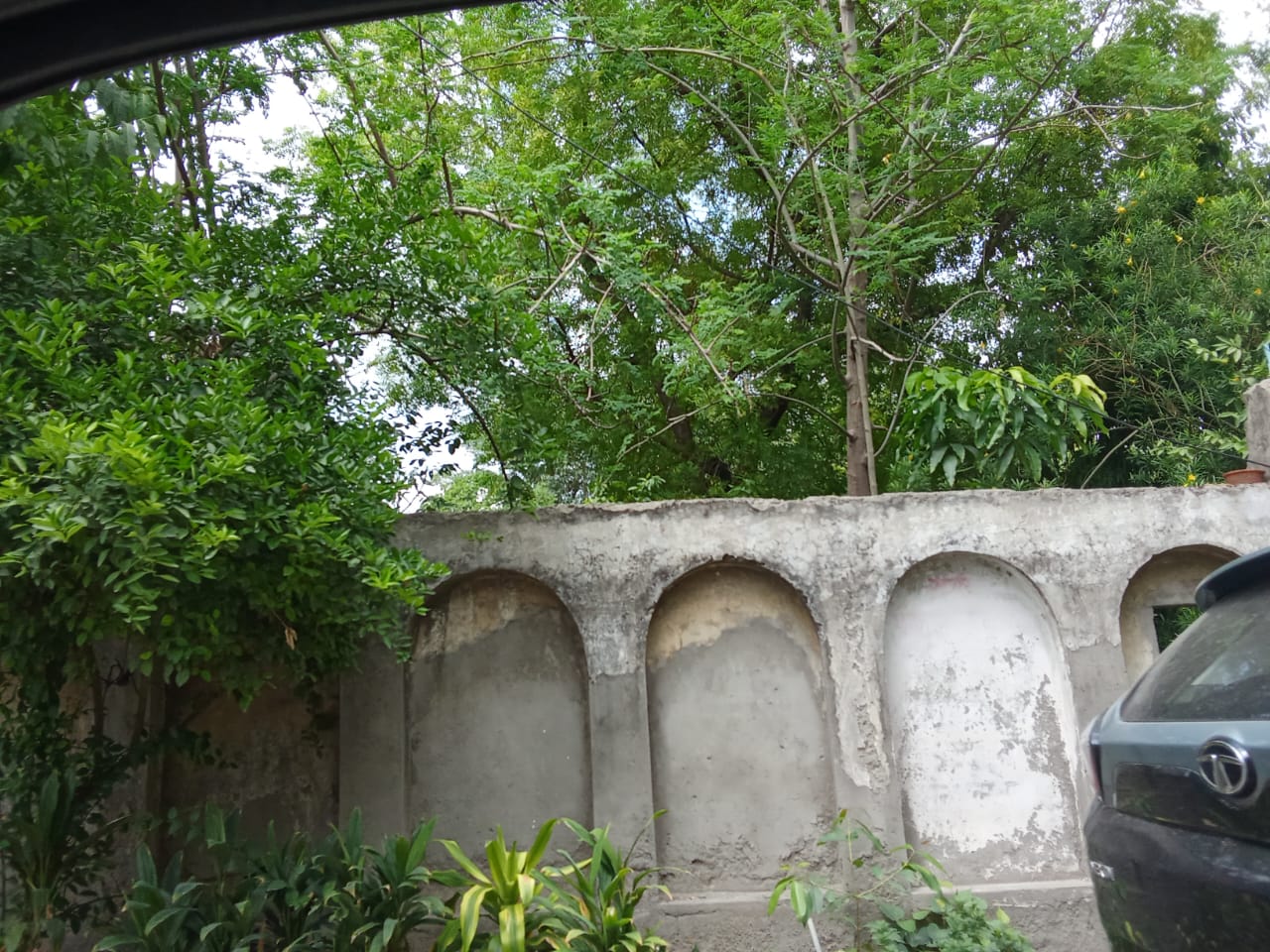 Plot For Sale in Dlf Ankur Vihar