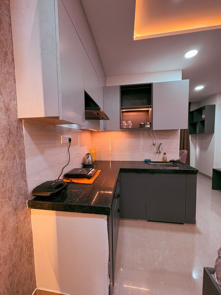 Kitchen, okay-plus-solitaire-suites Studio 403 Sq.Ft. Apartment In Ramnagariya Jaipur 8899739