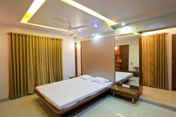 Bedroom in 3 BHK Apartment at Lokhandwala Minerva Mahalaxmi, Mahalaxmi – for Rent