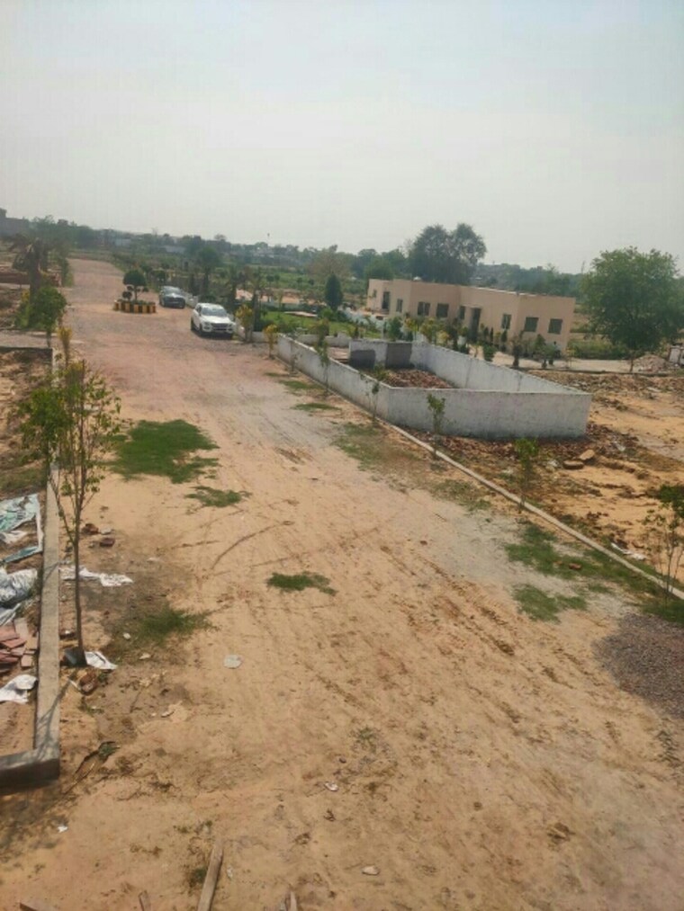 undefined, sector 135  5000 Sq.Ft. Plot In Sector 135 Noida 8899730