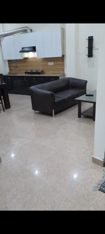 2 BHK Builder Floor For Rent in Sector 33