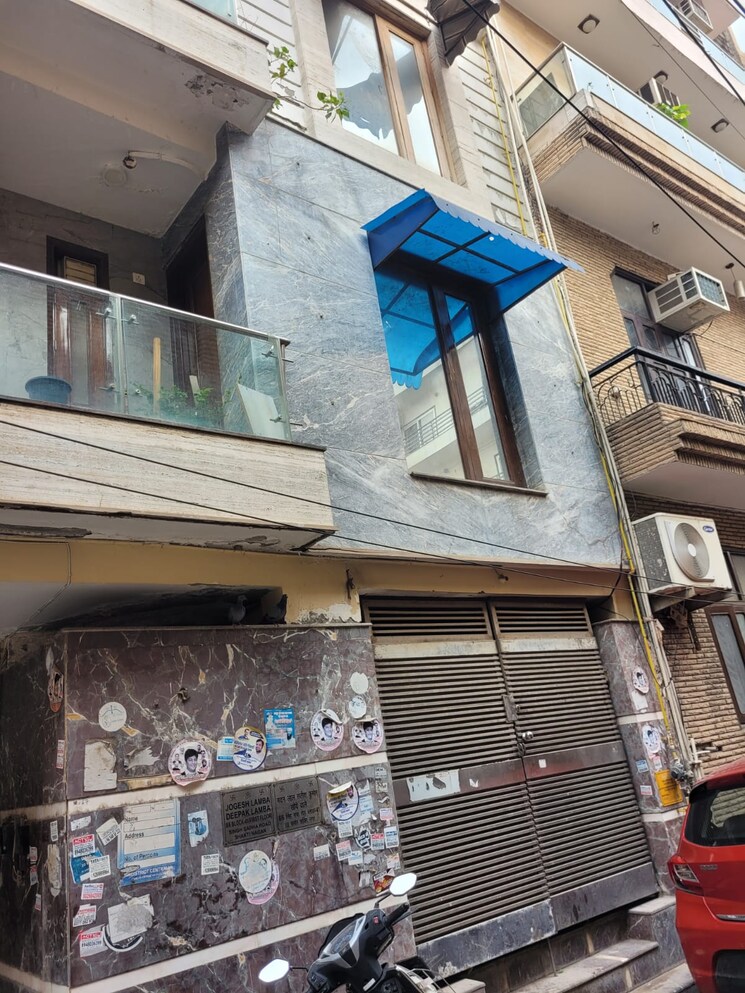 Exterior View, shakti nagar 3 Bedroom 233 Sq.Yd. Independent House In Shakti Nagar Delhi 8899742