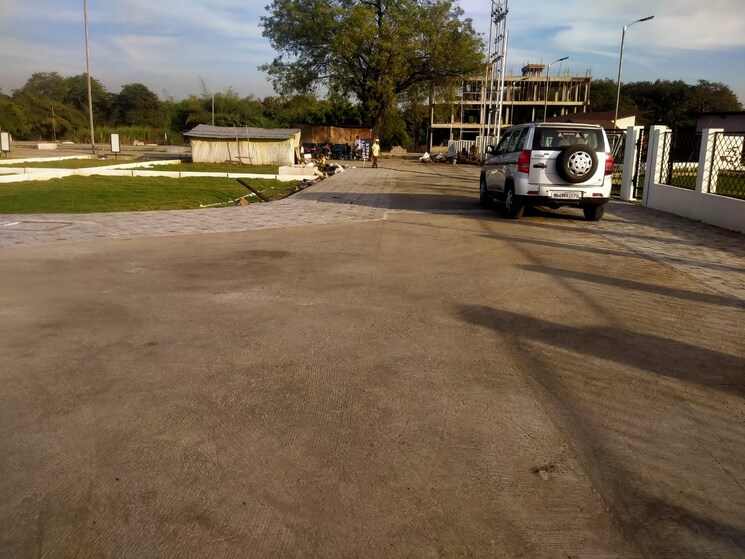  Parking, umred rd  1500 Sq.Ft. Plot In Umred rd Nagpur 8899758