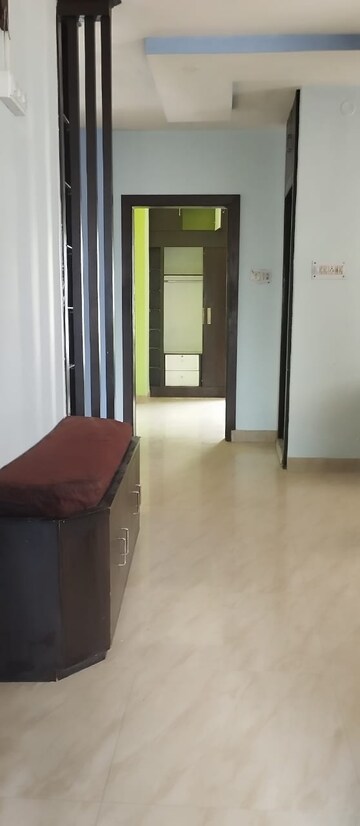 Room in 4 BHK Apartment at Dhakuria – for Sale