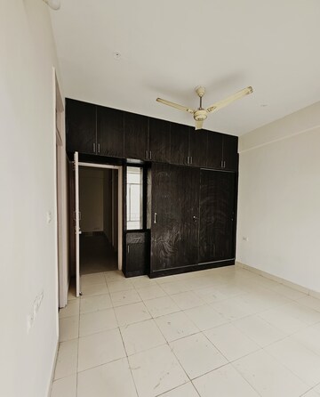 Room in 2 BHK Apartment at Breez Global Heights, Sohna Sector 33 – for Rent