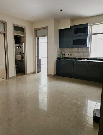 Room in 2 BHK Apartment at Breez Global Heights, Sohna Sector 33 – for Rent