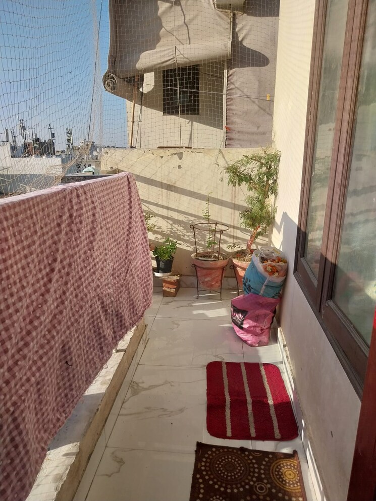 Balcony, neb sarai 1 Bedroom 450 Sq.Ft. Builder Floor In Neb Sarai Delhi 8899846