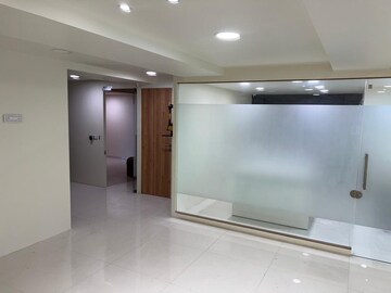Room in  Office Space at Thaltej – for Rent