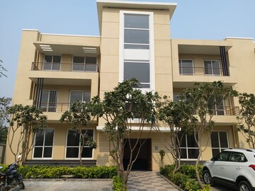 3 BHK Builder Floor – Exterior View View at BPTP Parkland Pride, Sector 77 - for Sale