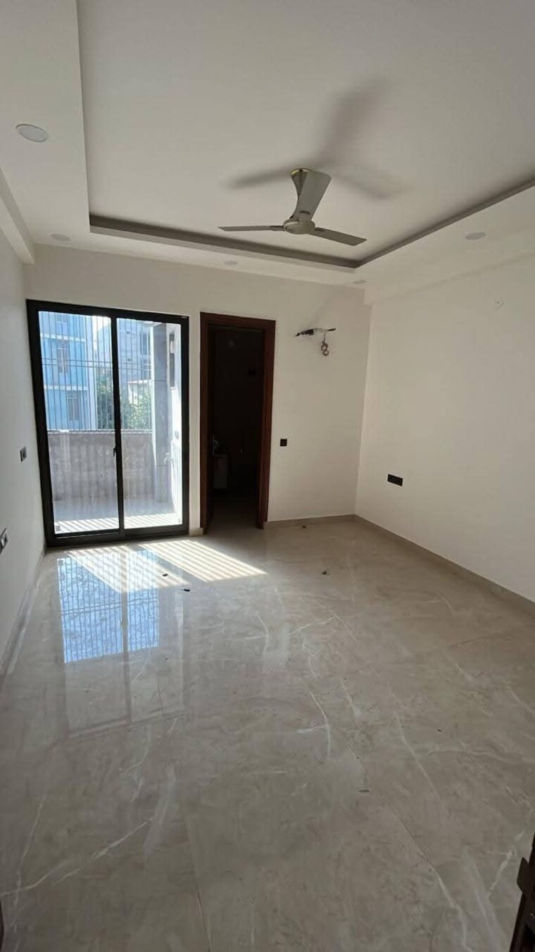 Room, smart-world-the-edition 4 Bedroom 3660 Sq.Ft. Apartment In Sector 66 Gurgaon 8899891