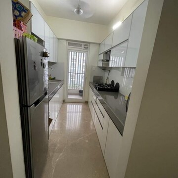 Kitchen in 3 BHK Apartment at Oberoi Mall, Dindoshi – for Rent