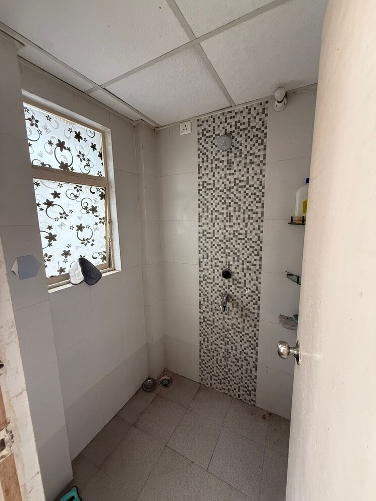 Bathroom, signature-global-signum-107 1 Bedroom 420 Sq.Ft. Apartment In Sector 107 Gurgaon 8899923