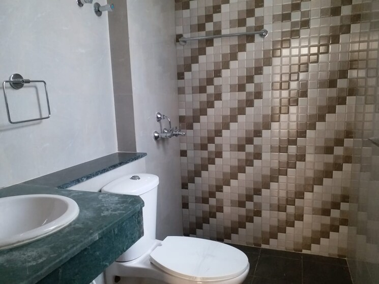 Bathroom, bptp-parkland-pride 3 Bedroom 1103 Sq.Ft. Builder Floor In Sector 77 Faridabad 8899921