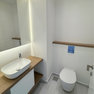 Bathroom in 3 BHK Apartment at Raheja Tipco Heights, Kasam Baug – for Rent