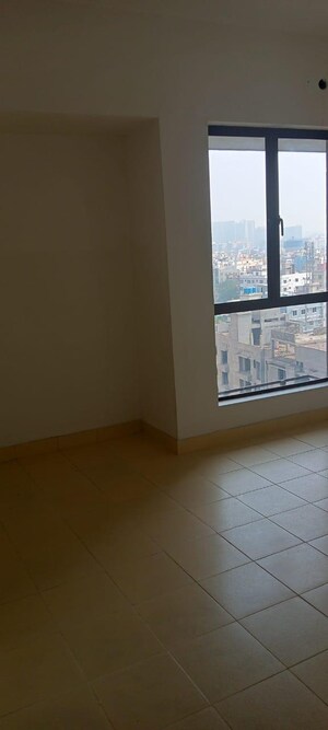 Room in 2 BHK Apartment at Shrachi Greenwood Nest, Rajarhat New Town – for Sale