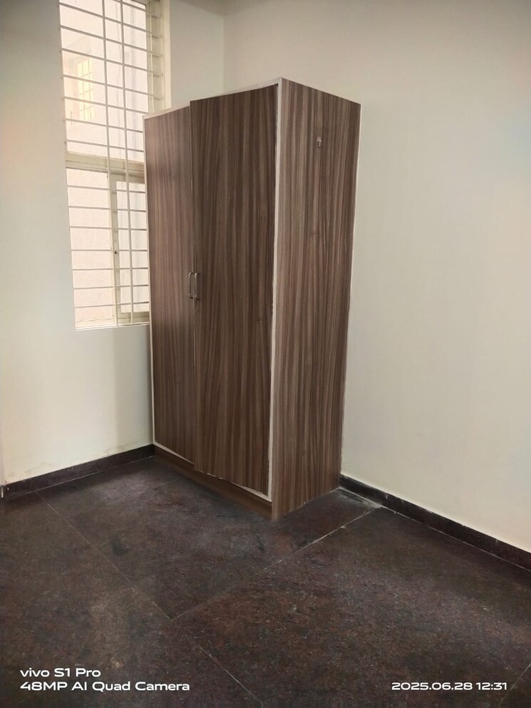 Room, hsr layout 2 Bedroom 1000 Sq.Ft. Builder Floor In Hsr Layout Bangalore 8900034