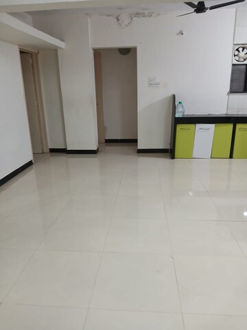 Room in 2 BHK Apartment at Kharadi – for Rent