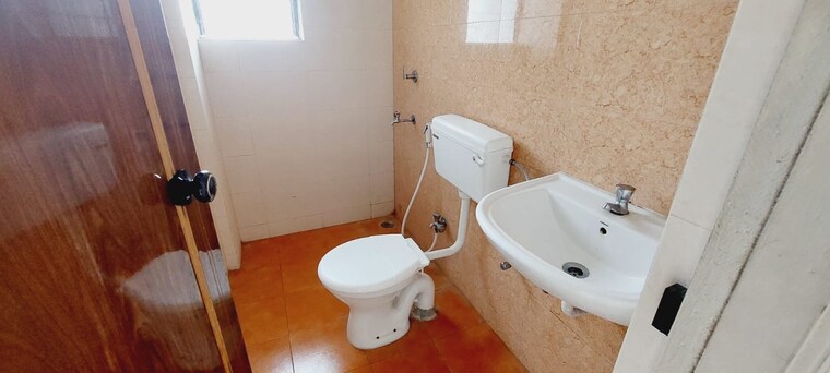 Bathroom, shrachi-greenwood-nest 2 Bedroom 905 Sq.Ft. Apartment In Rajarhat New Town Kolkata 8900078