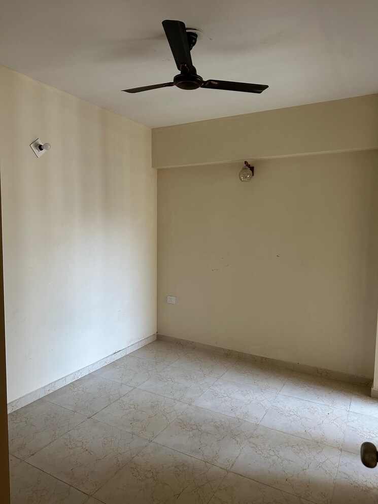 Room, mrg-the-balcony 2 Bedroom 645 Sq.Ft. Apartment In Sector 93 Gurgaon 8900080