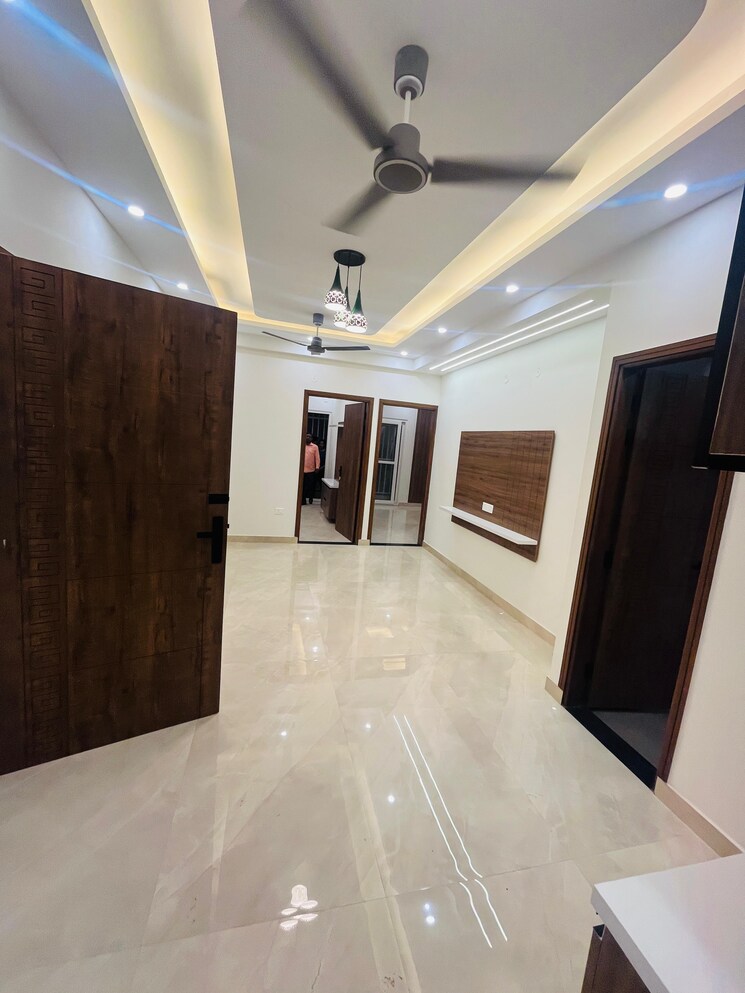 undefined, shimla bypass road 3 Bedroom 90 Sq.Yd. Independent House In Shimla Bypass Road Dehradun 8900104