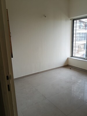 Room in 2 BHK Apartment at Kalpataru Hills, Manpada – for Sale