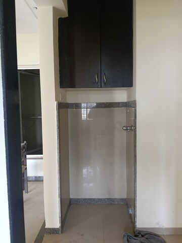 Room in 2 BHK Apartment at Kalpataru Hills, Manpada – for Sale