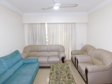 2.5 BHK Apartment For Rent in Lake Primrose, Powai