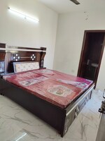 2 BHK + Pooja Room 1200 Sq.Ft. Builder Floor in Sector 43