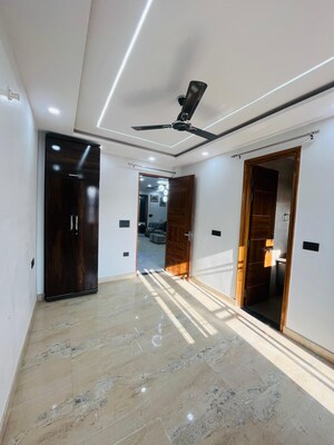 Building Lobby in 3 BHK Builder Floor at Gms Road – for Sale