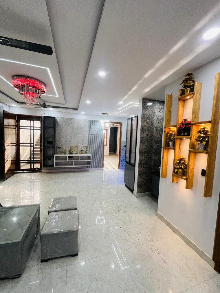  Parking, gms road 3 Bedroom 1800 Sq.Ft. Builder Floor In Gms Road Dehradun 8900152