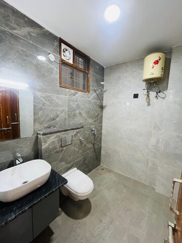 Bathroom in 3 BHK Builder Floor at Gms Road – for Sale