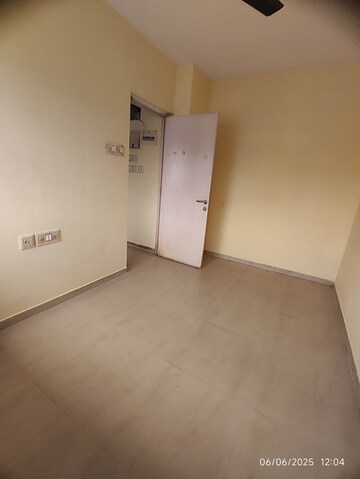 Room in 1 BHK Apartment at Rustomjee Global City Avenue, Virar West – for Rent