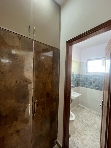 Kitchen in 2 BHK Builder Floor at Sector 46 – for Rent