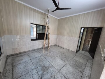 Room in 2 BHK Builder Floor at Shimla Bypass Road – for Rent