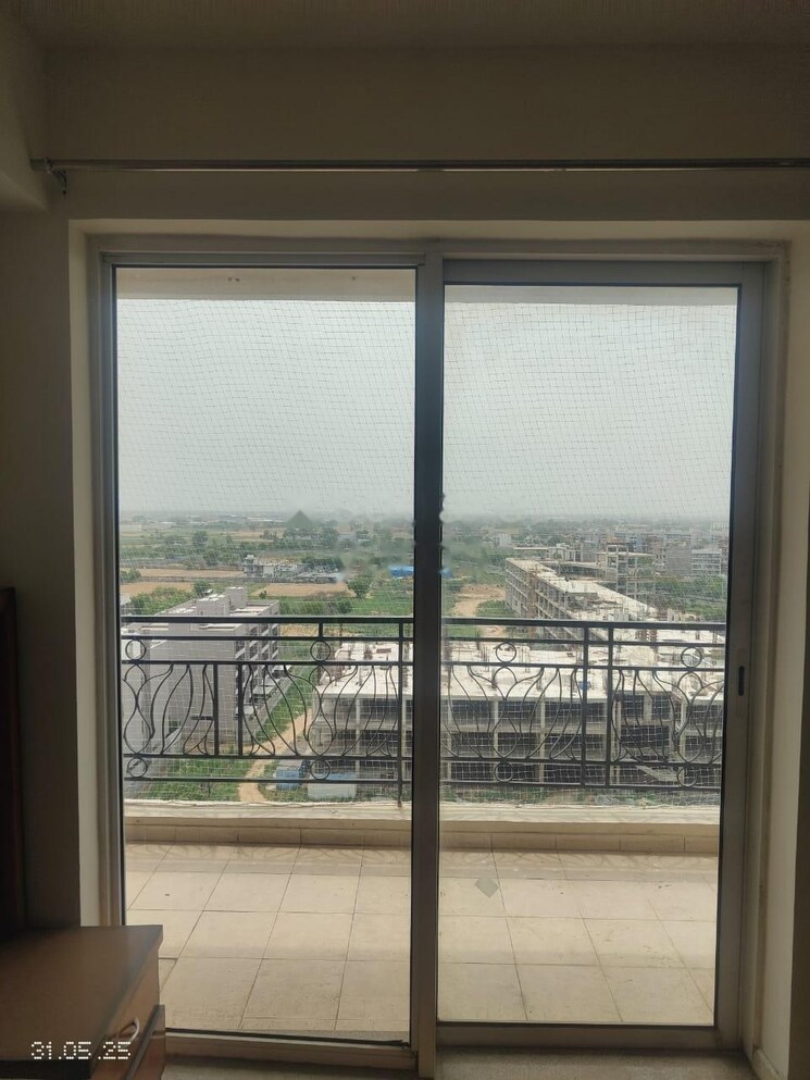 Room, dlf-new-town-heights-i 4 Bedroom 1976 Sq.Ft. Apartment In Sector 90 Gurgaon 8900254