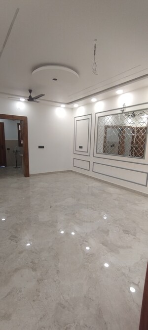 3 BHK Builder Floor For Sale in Shastri Nagar