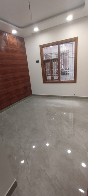 Room in 3 BHK Builder Floor at Shastri Nagar – for Sale